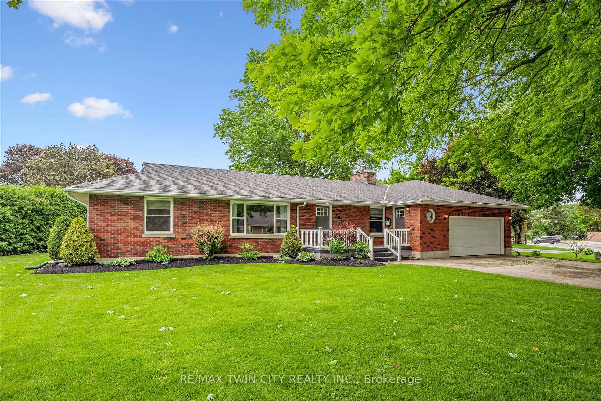 885 Winston Boulevard, North Perth, ON N4W 1P5