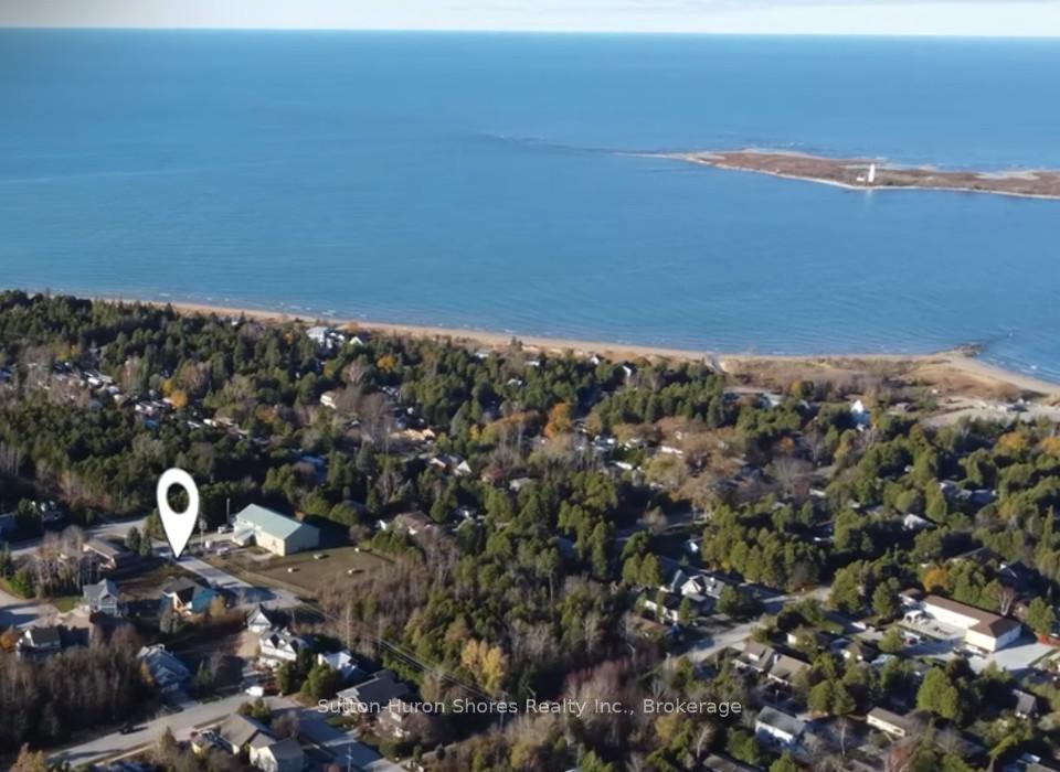 282 GROSVENOR Street S, Saugeen Shores, ON N0H 2L0