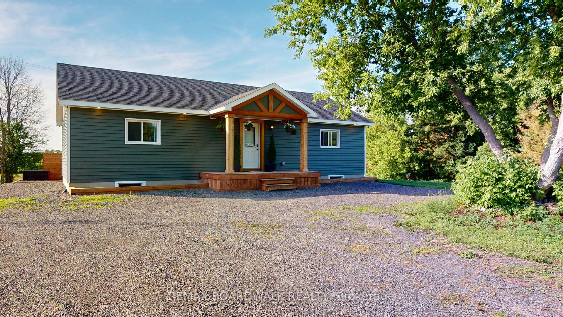 1300 Brouseville Road, Edwardsburgh/Cardinal, ON K0E 1X0