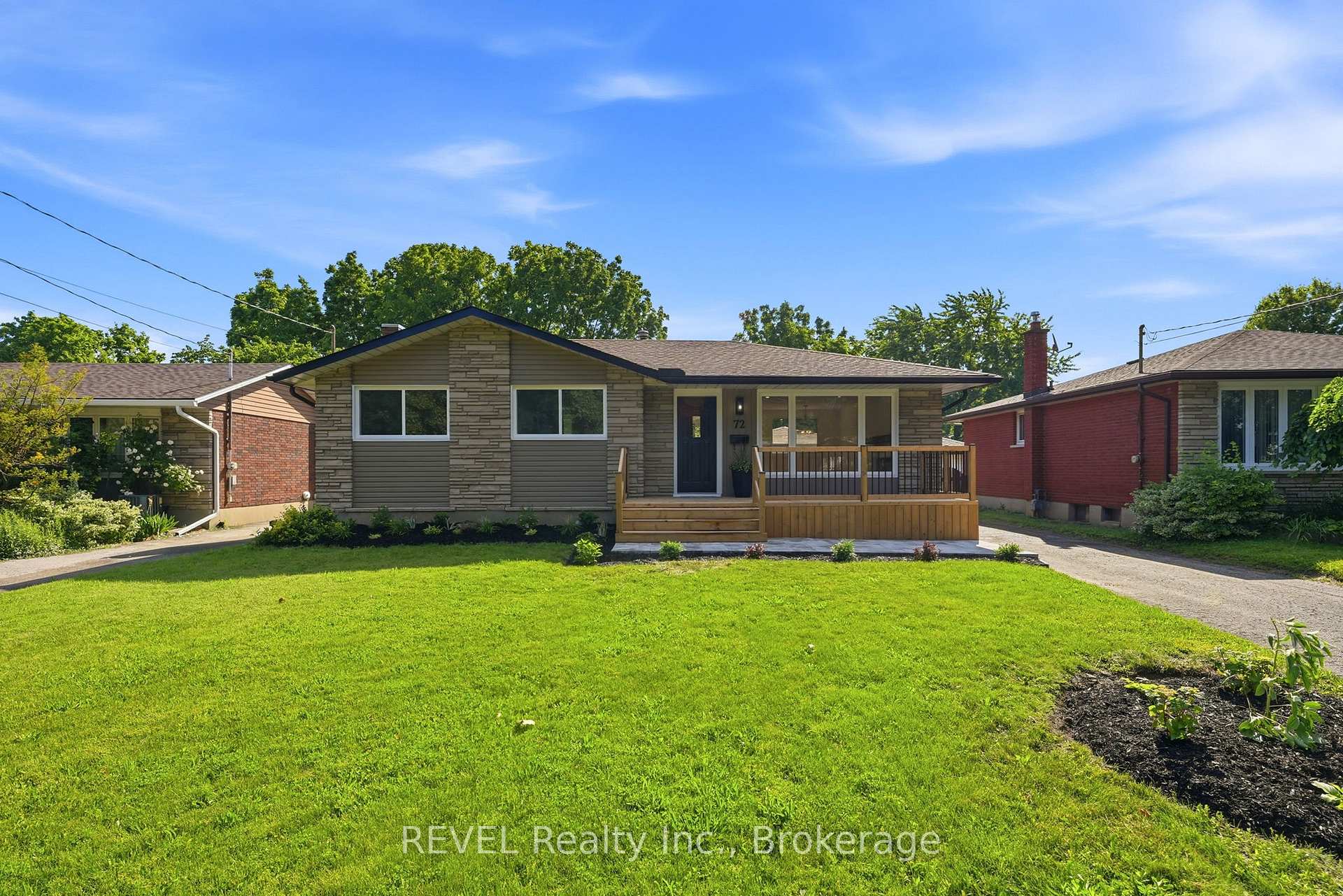 72 Prince Charles Drive, St. Catharines, ON L2N 3Z1