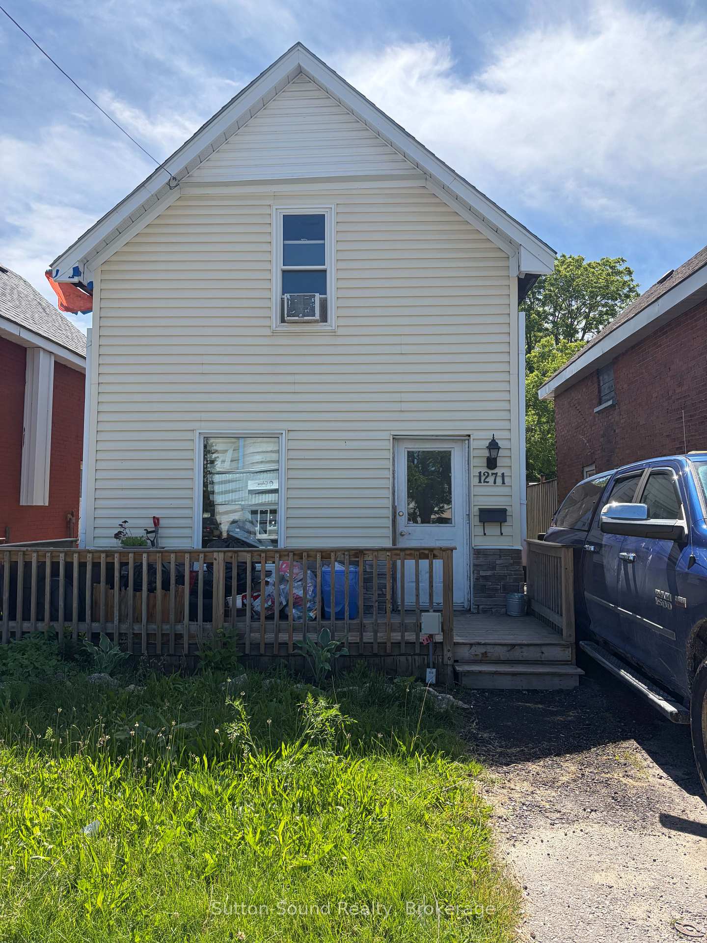 1271 2nd Avenue E, Owen Sound, ON N4K 2J2