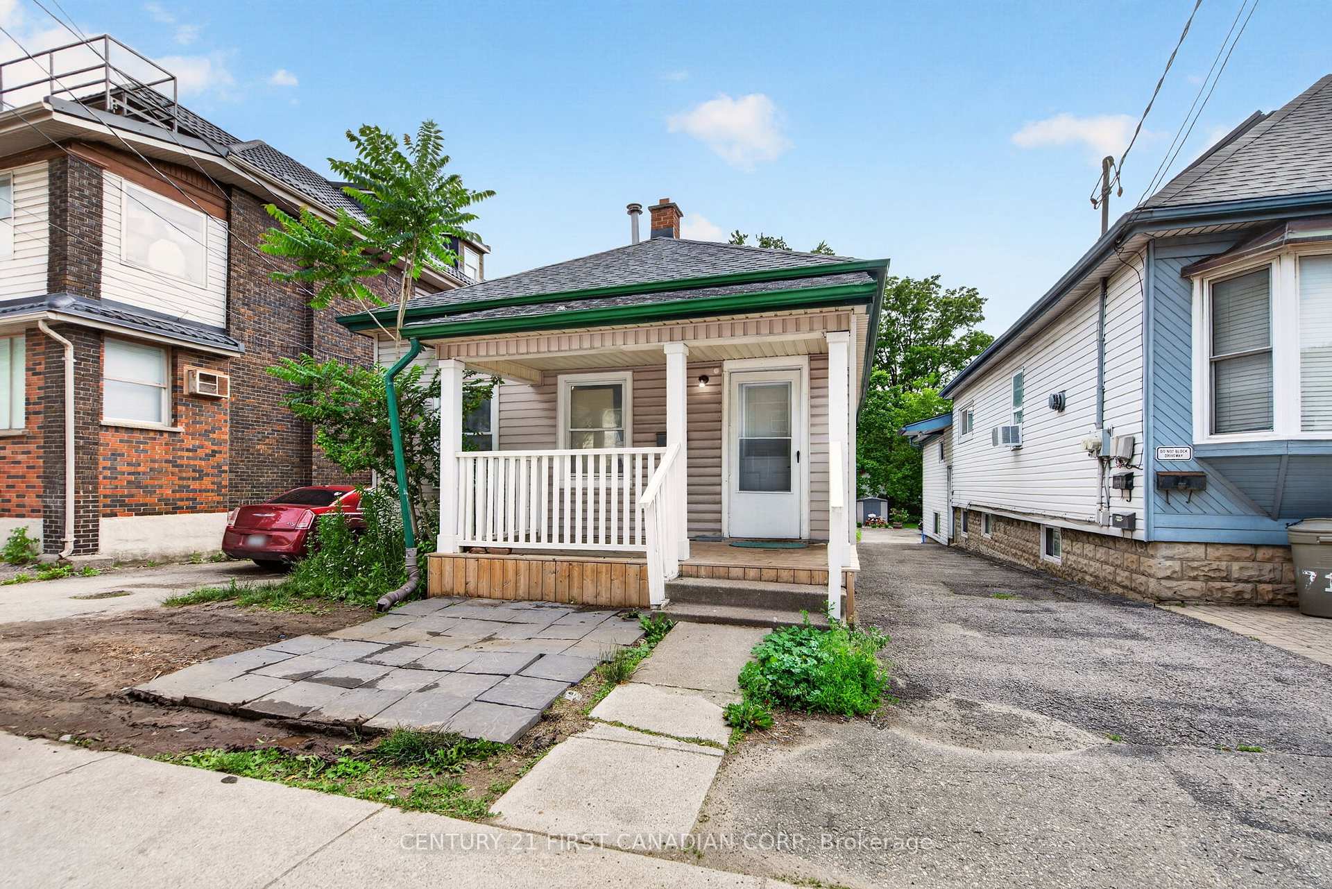 713 Adelaide Street N, London East, ON N5Y 2L4