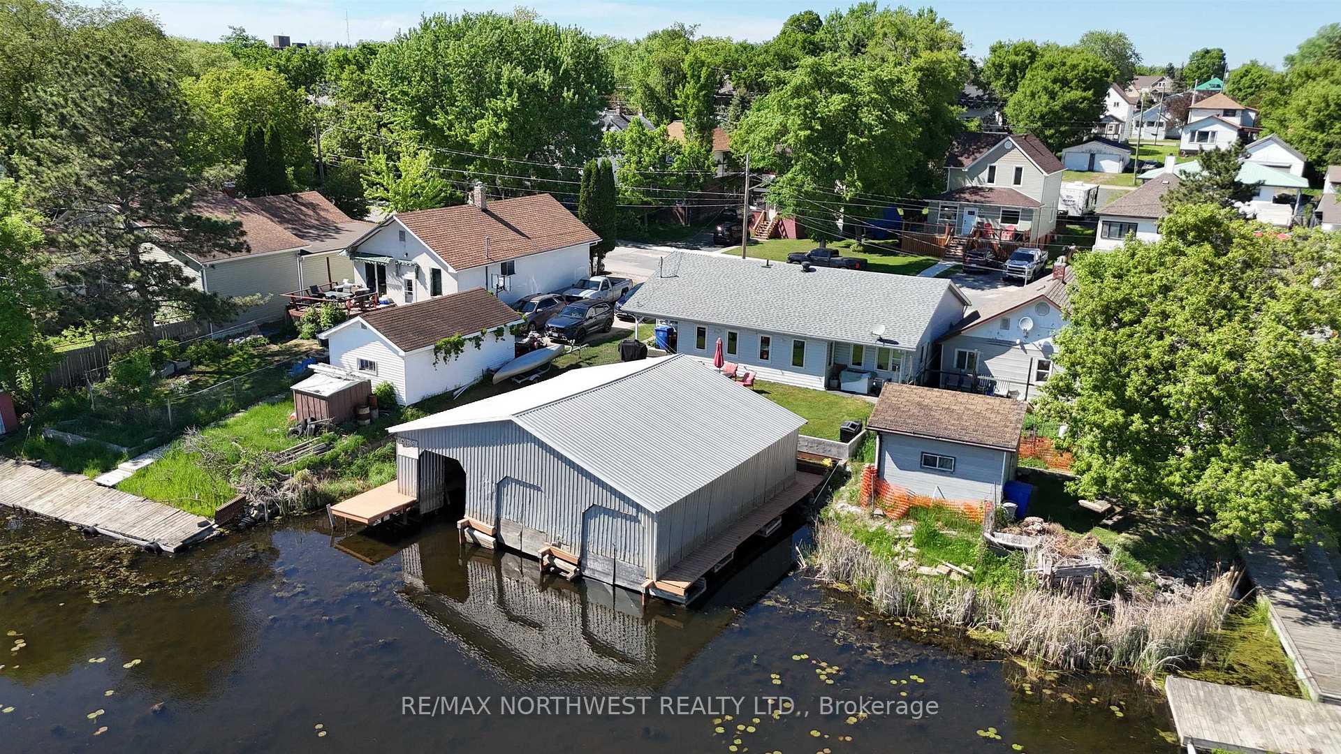 817 SECOND ST S, Kenora, ON P9N 1H6