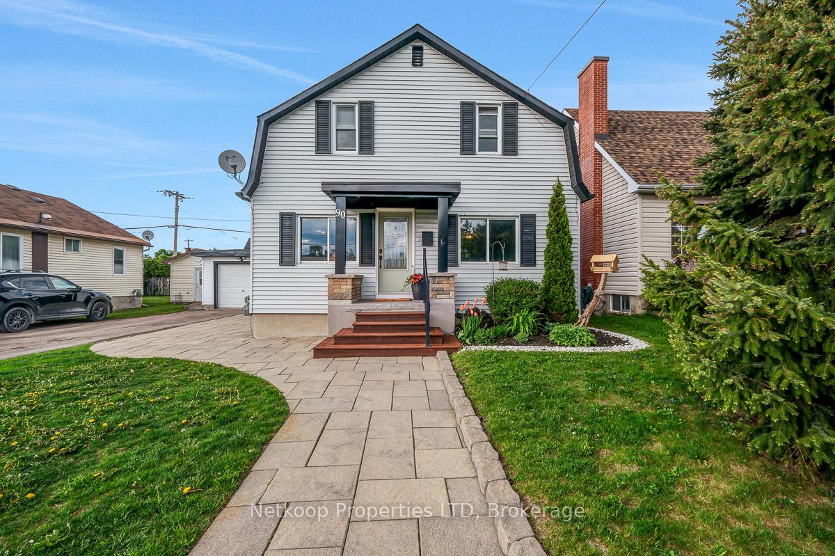 90 First Avenue, Arnprior, ON K7S 1W3