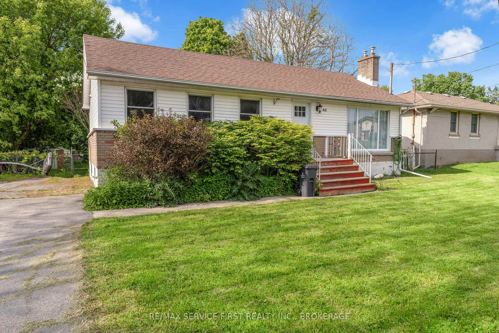 44 Cranbrook Street, Kingston, ON K7M 4N2