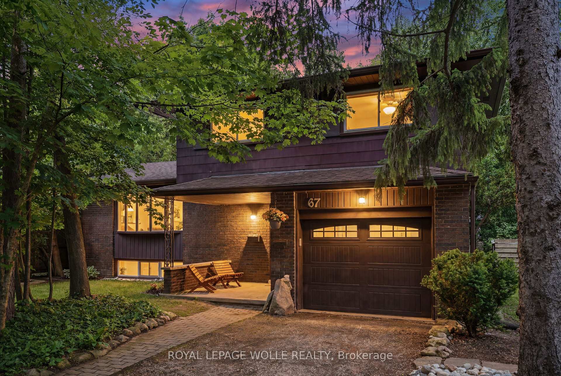 67 Longwood Drive, Waterloo, ON N2L 4B6