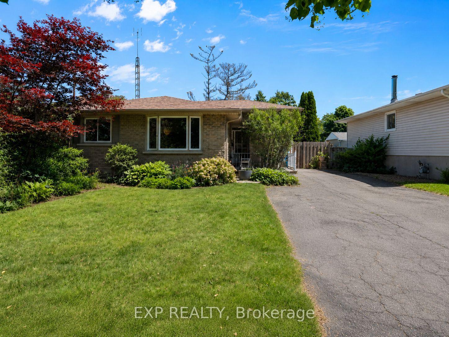 11 Abraham Drive, St. Catharines, ON L2M 6K7