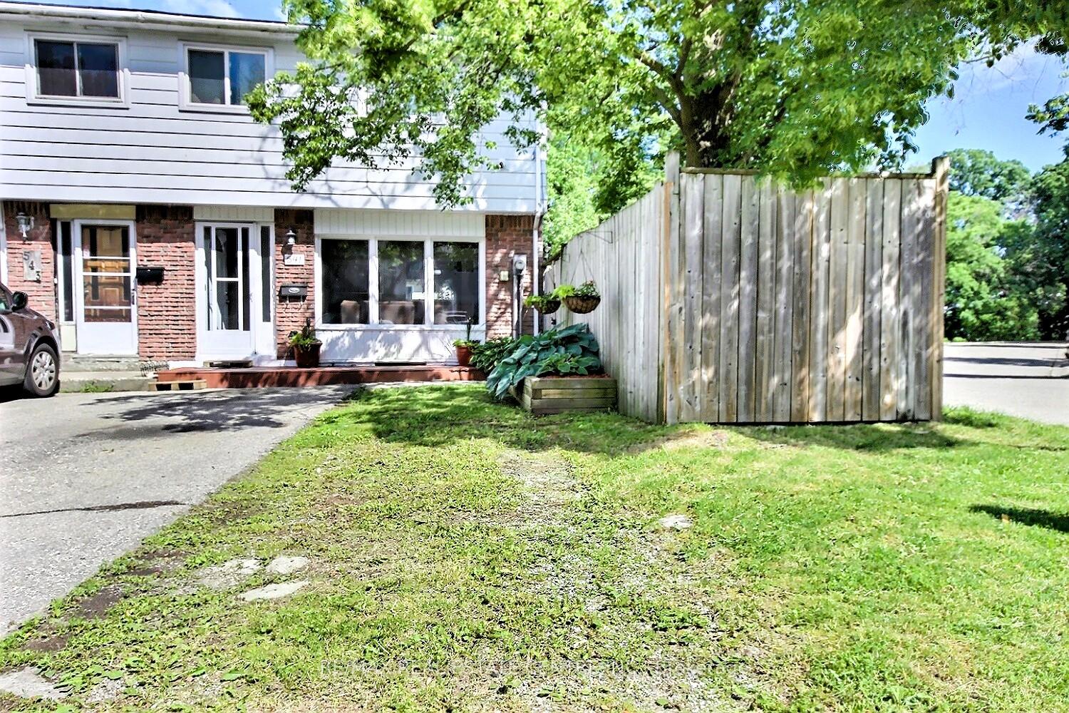 541 Parkview Crescent, Cambridge, ON N3H 4Z9