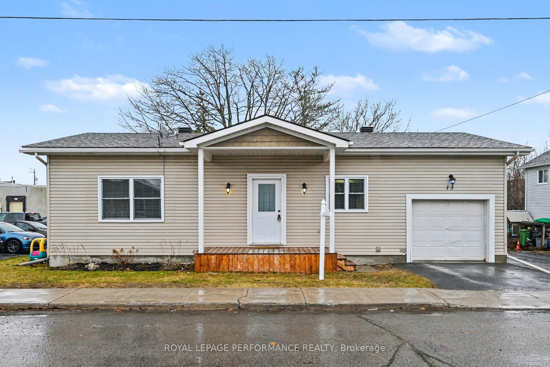 15 Forget Street, Russell, ON K0A 1W0