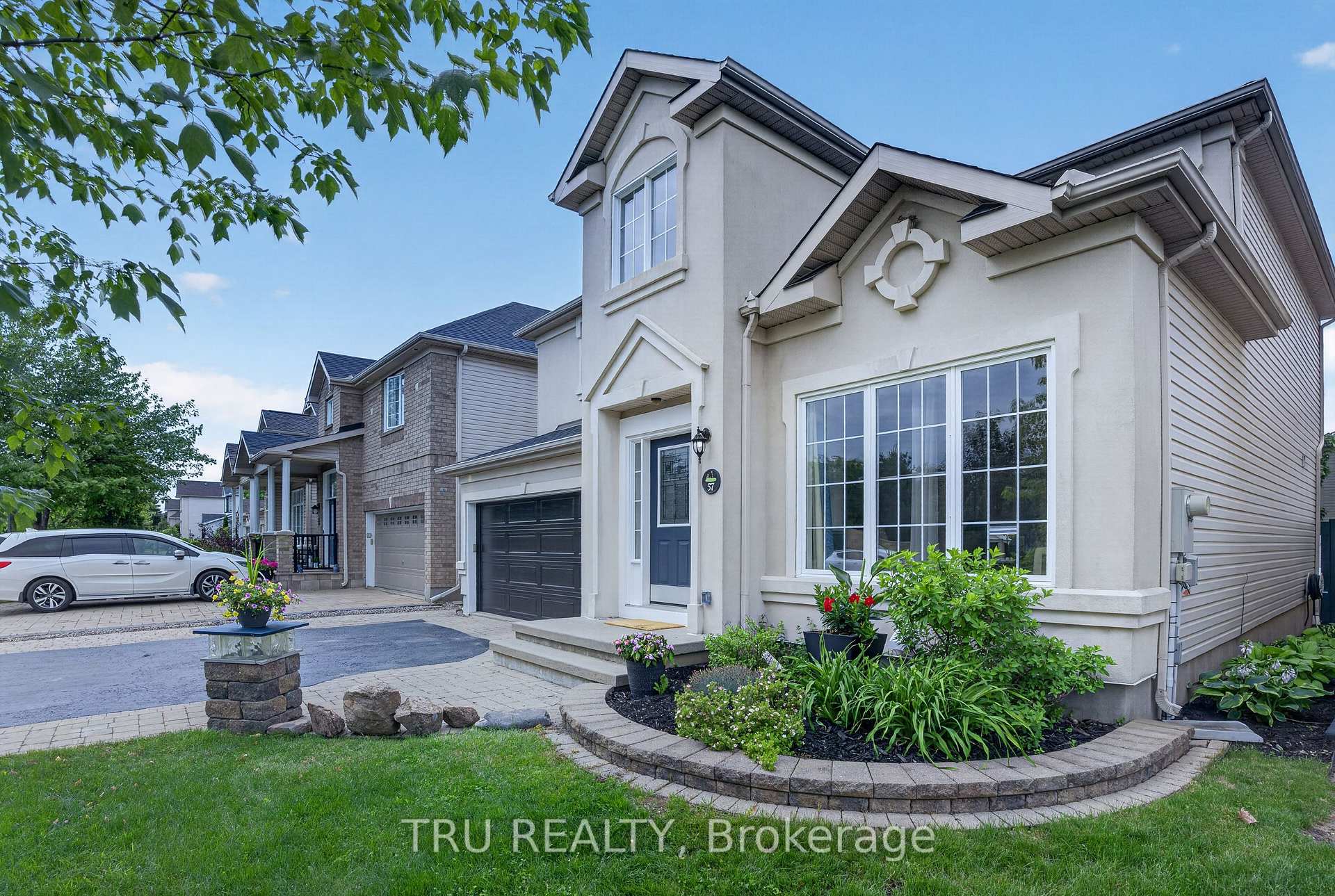 57 Golflinks Drive, Barrhaven, ON K2J 4Y4