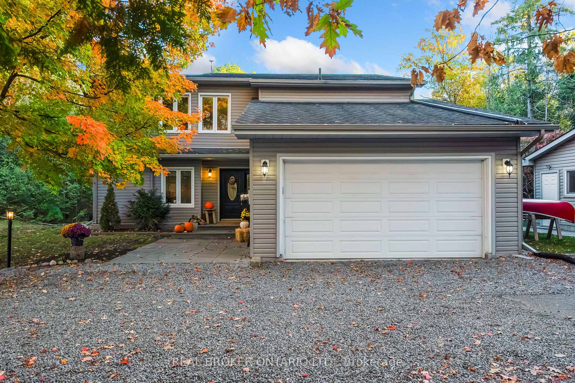 967 Upper Dwyer Hill Road, Carp - Huntley Ward, ON K0A 1L0