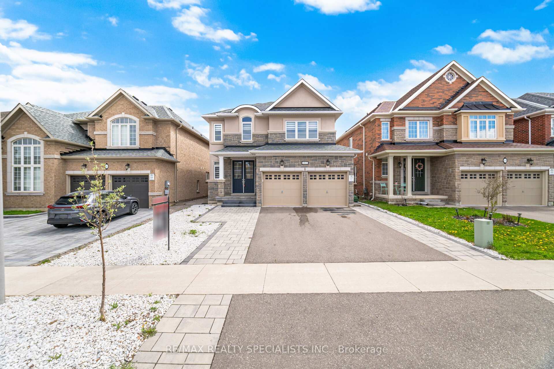 182 Whittington Drive, Hamilton, ON L9K 0H5