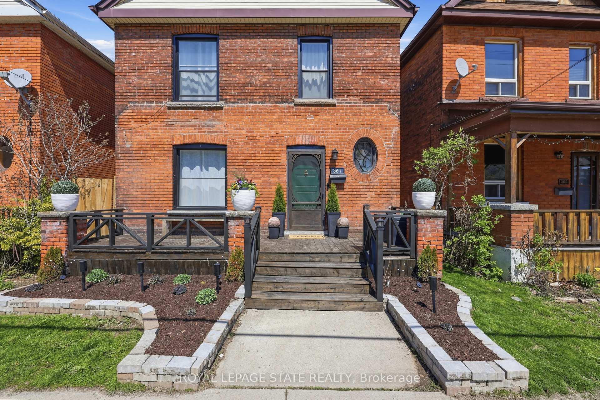 361 Cumberland Avenue, Hamilton, ON L8M 2A5