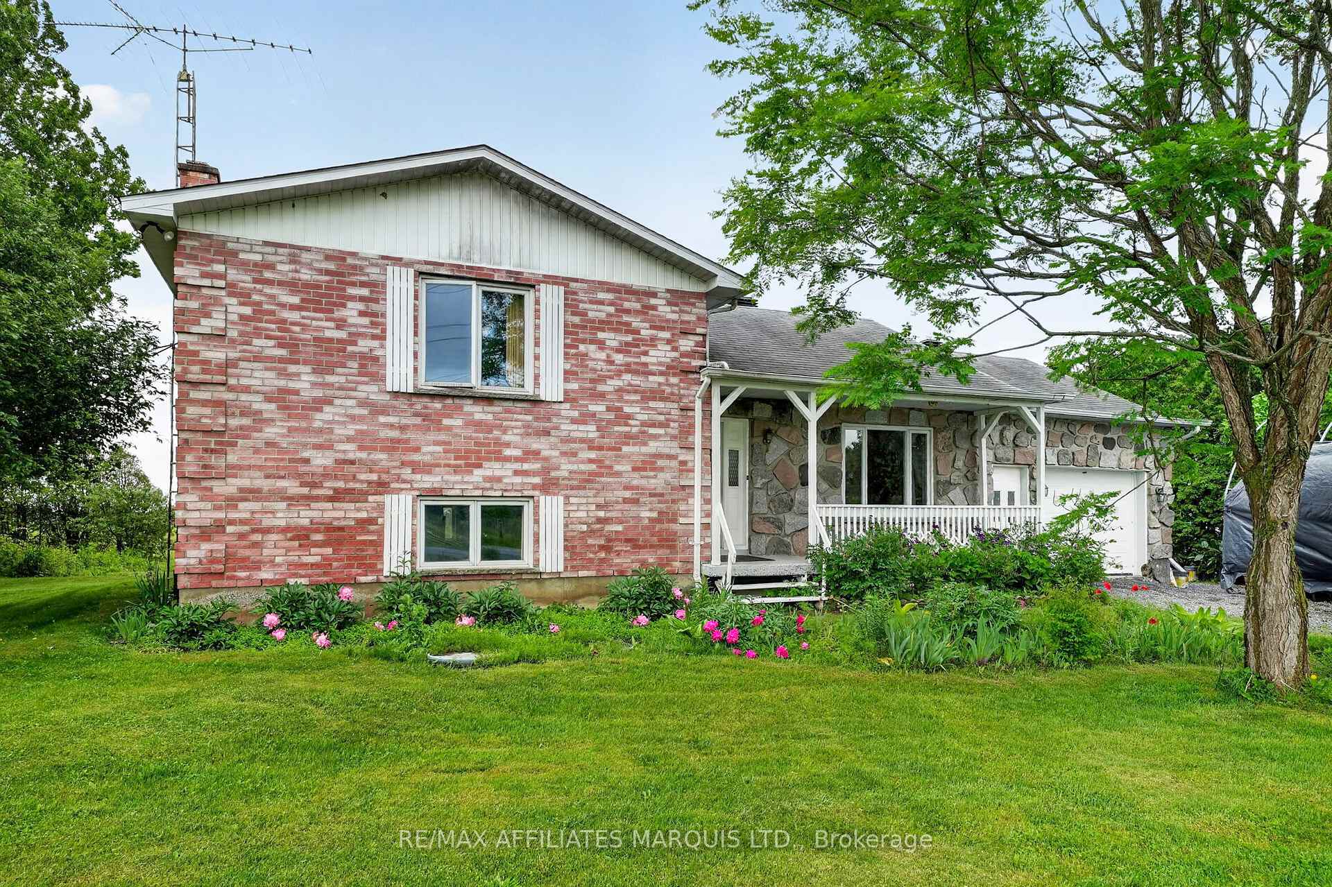 20474 Concession 8 Road, South Glengarry, ON K0C 1L0