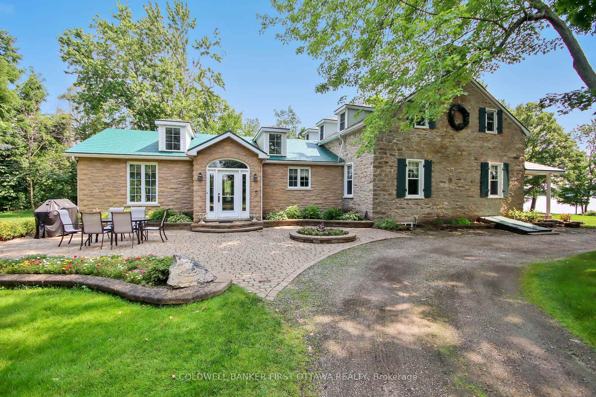 100 Loch End Road, Beckwith, ON K7C 0S9