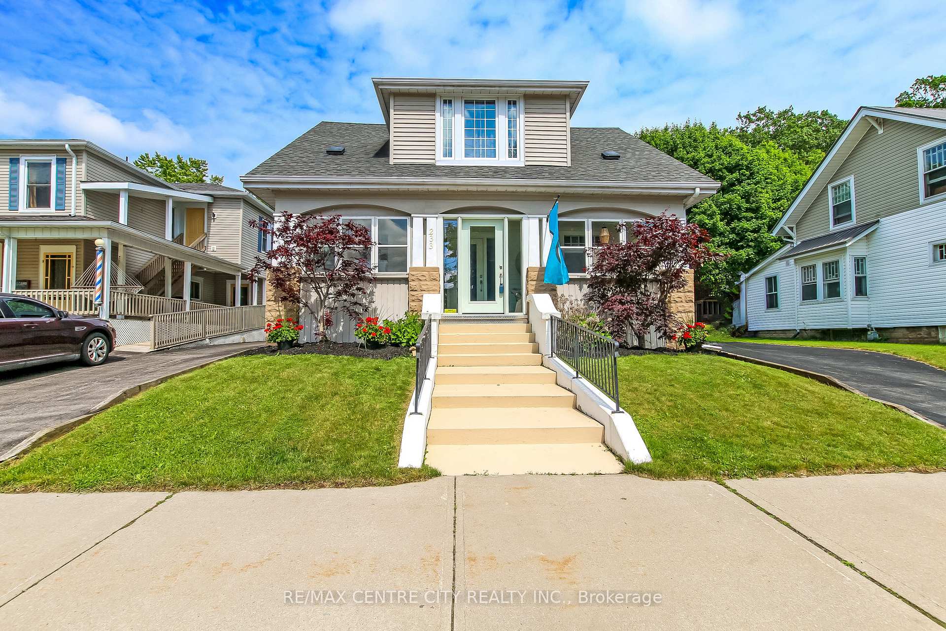 233 COLBORNE Street, Central Elgin, ON N5L 1B9