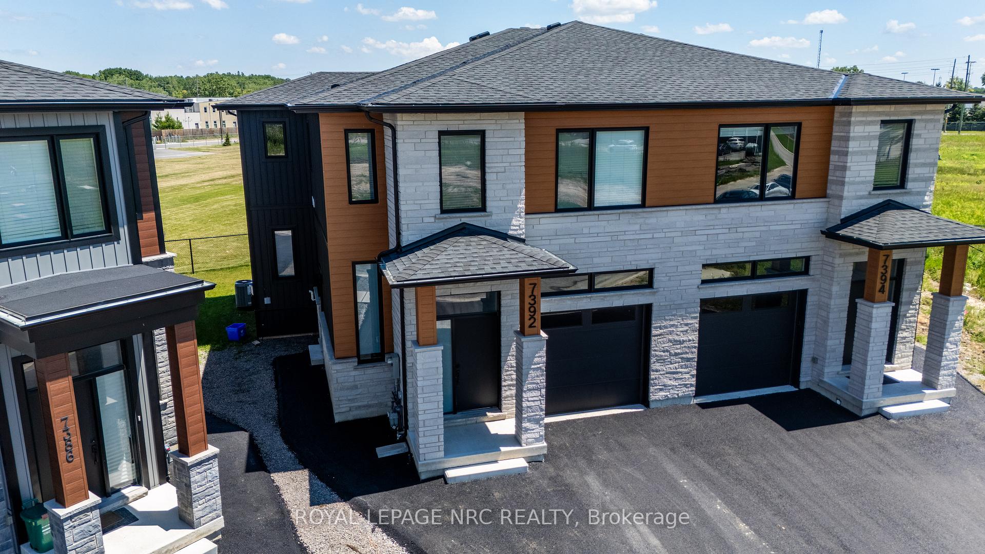 7392 Splendour Drive, Niagara Falls, ON L2H 3V7