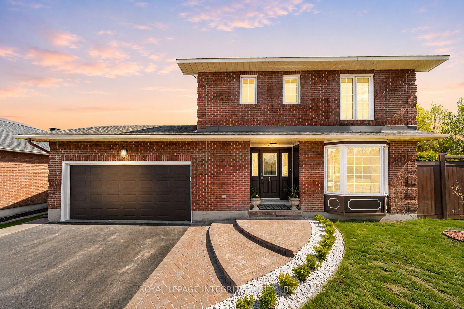 1 Elderwood Trail, Stittsville - Munster - Richmond, ON K2S 1C9