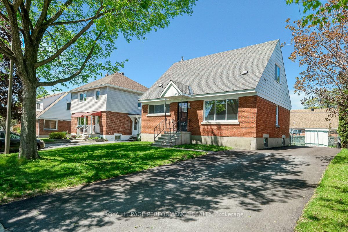 535 Dunbrack Street, Overbrook - Castleheights and Area, ON K1K 1J4