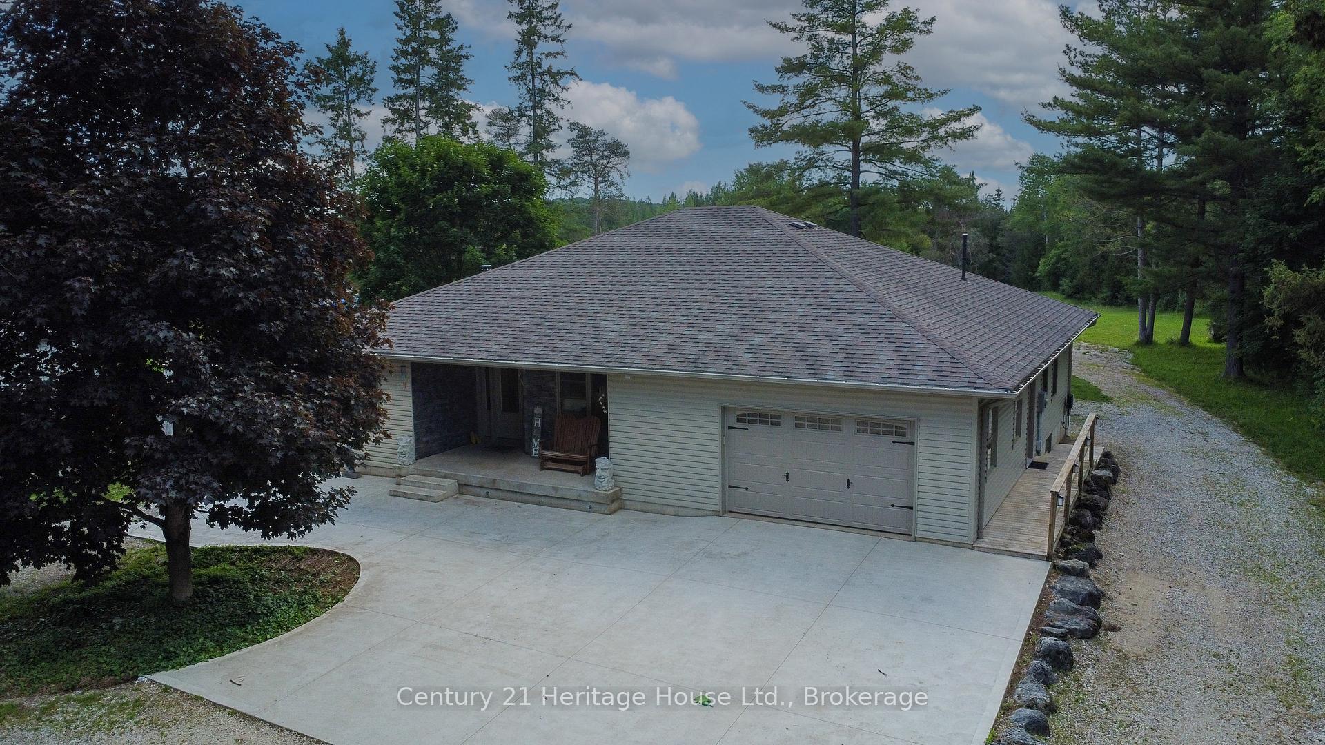 314844 6 Highway, West Grey, ON N0G 1R0