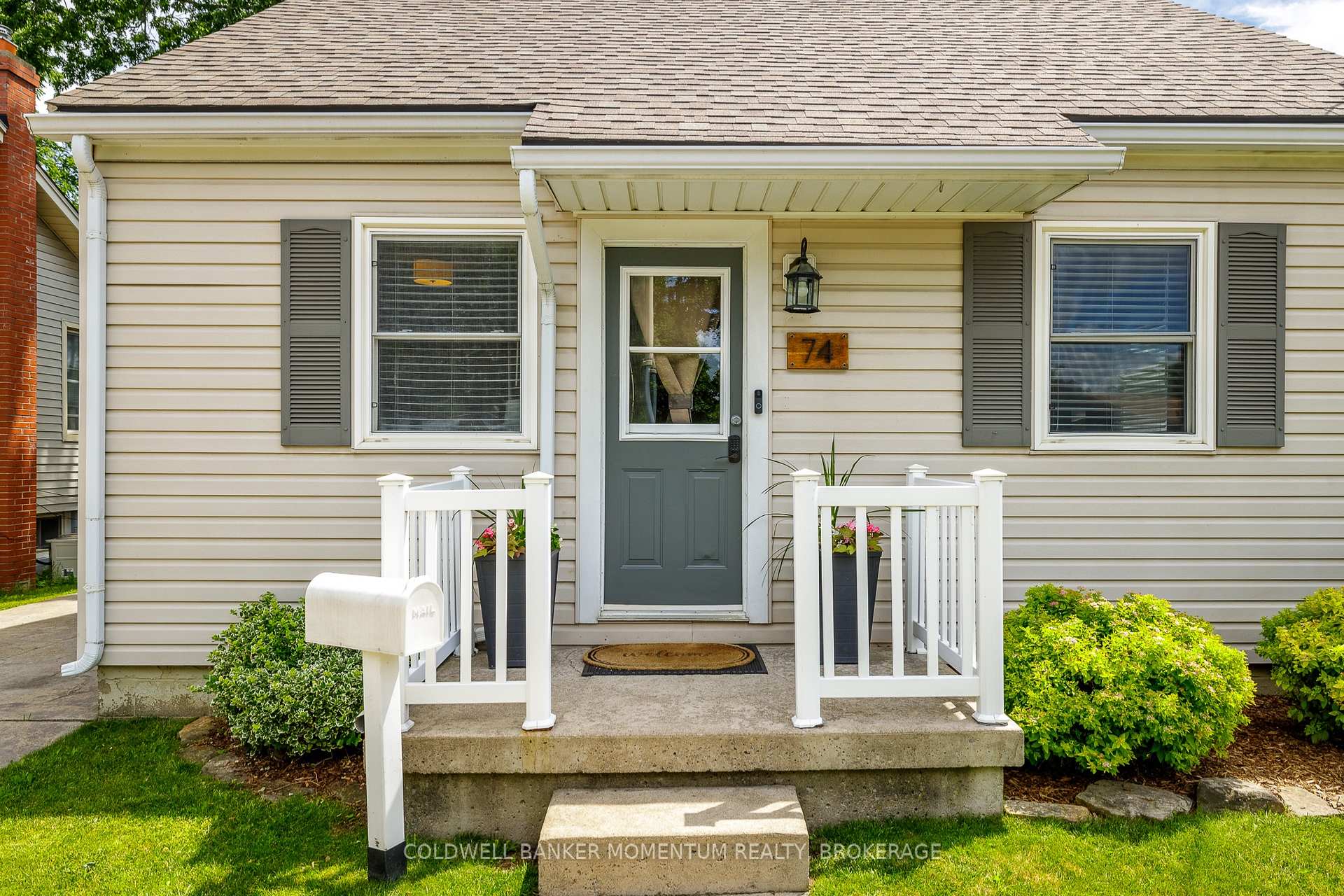 74 Haig Street, St. Catharines, ON L2R 6L1