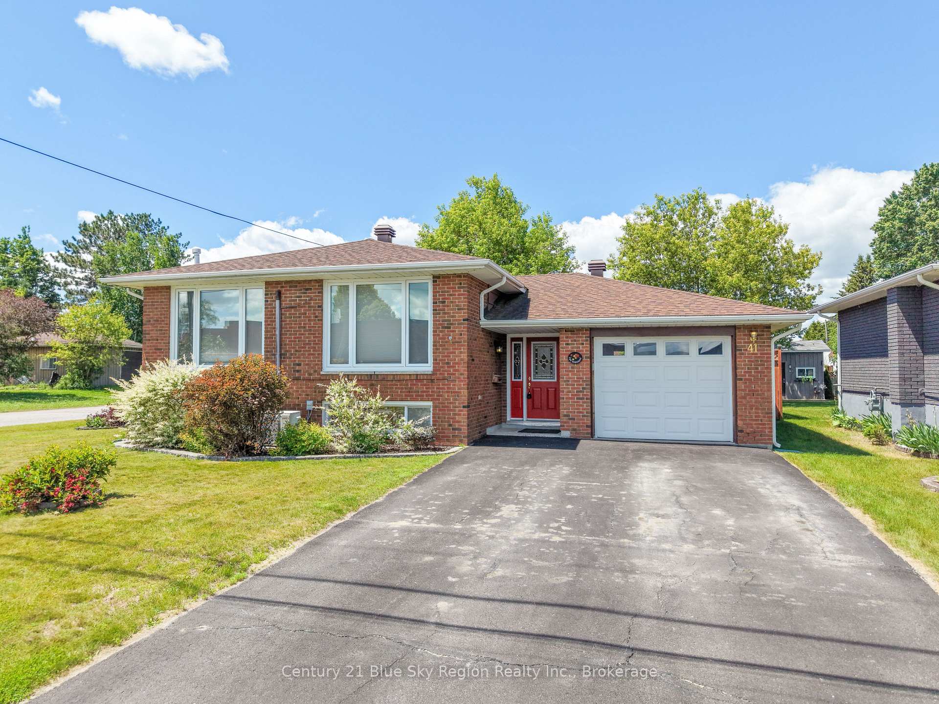 41 Michaud Street, West Nipissing, ON P2B 1B6