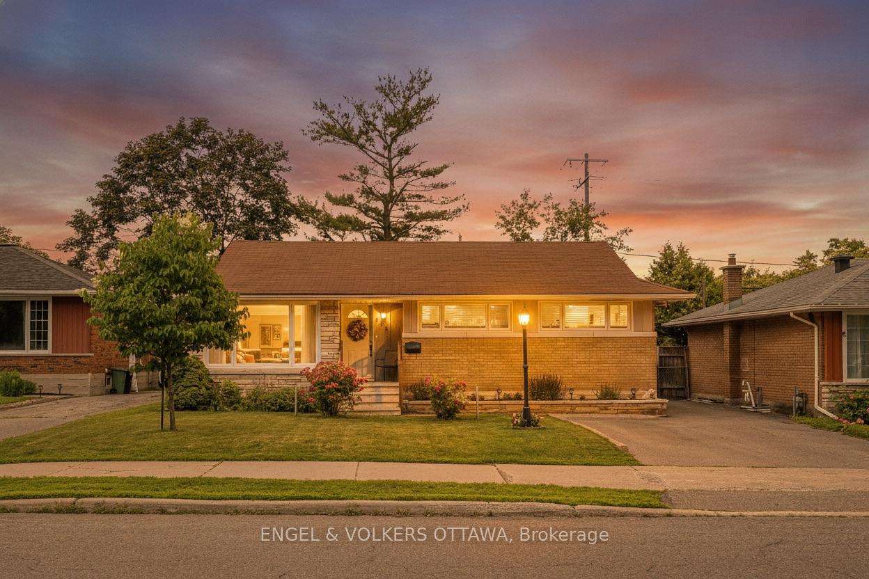 709 Pleasant Park Road, Elmvale Acres and Area, ON K1G 1Y3