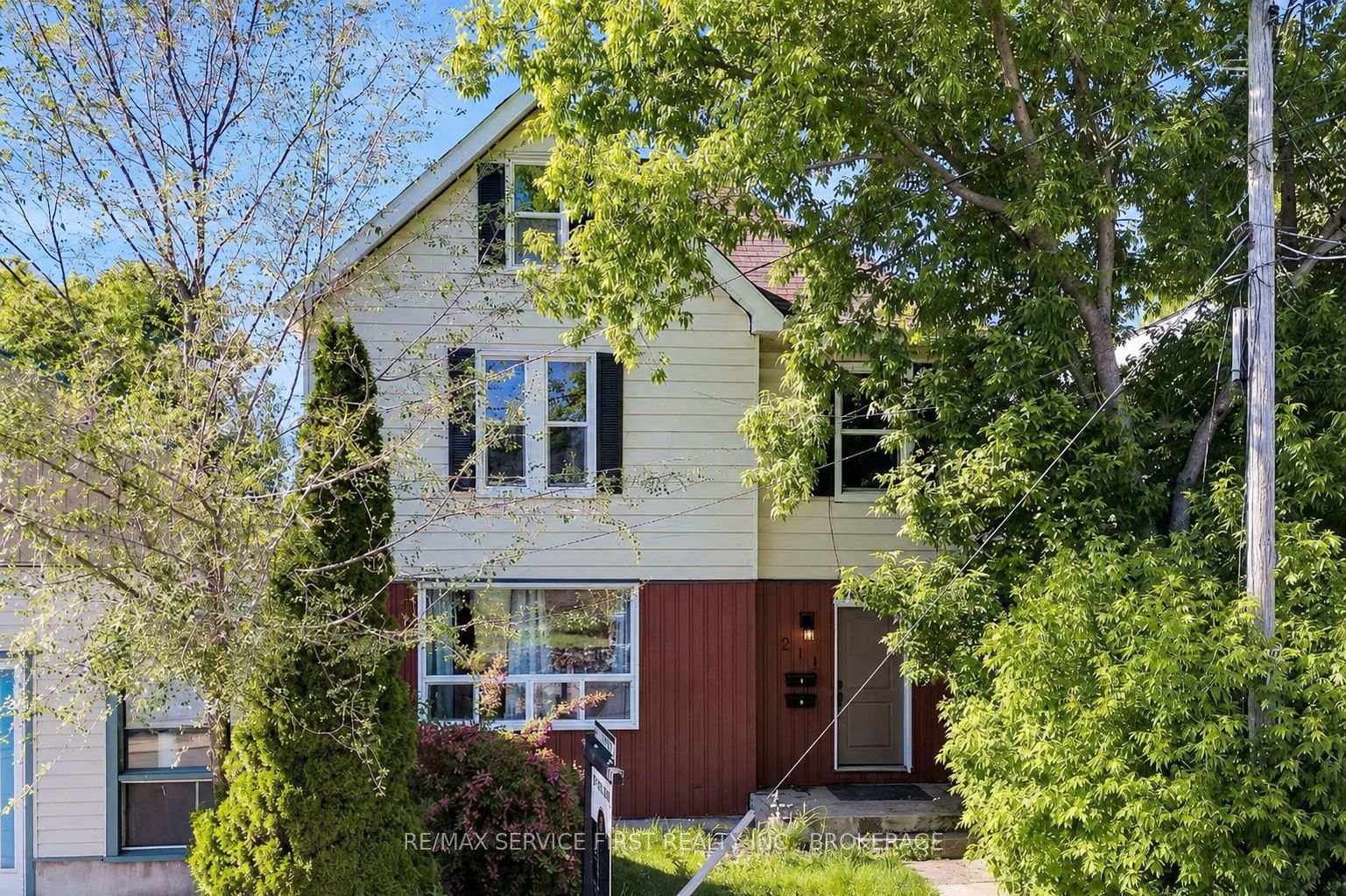 211 RAGLAN Road, Kingston, ON K7K 1L5