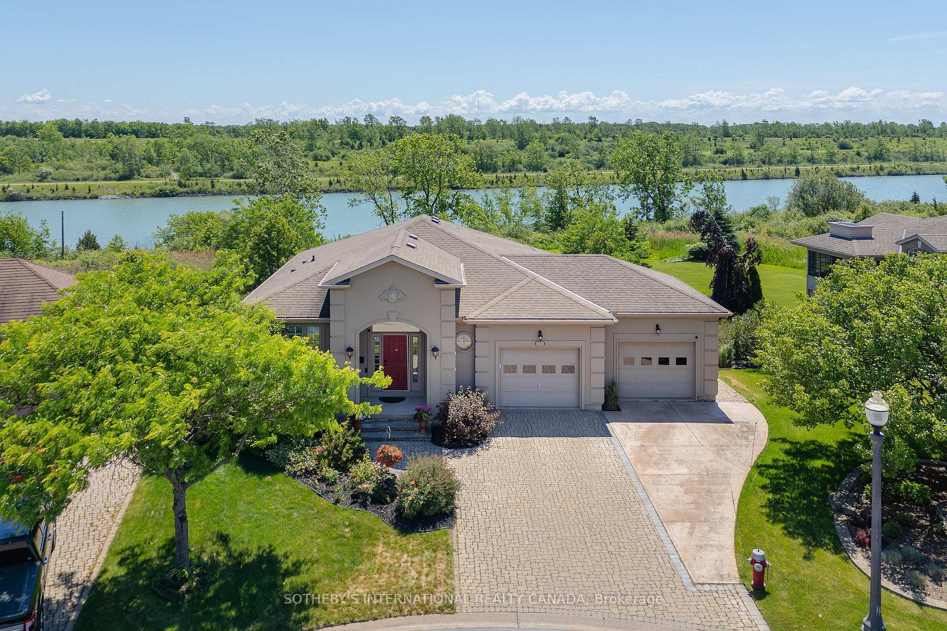208 Muirfield Trail, Welland, ON L3B 6G7