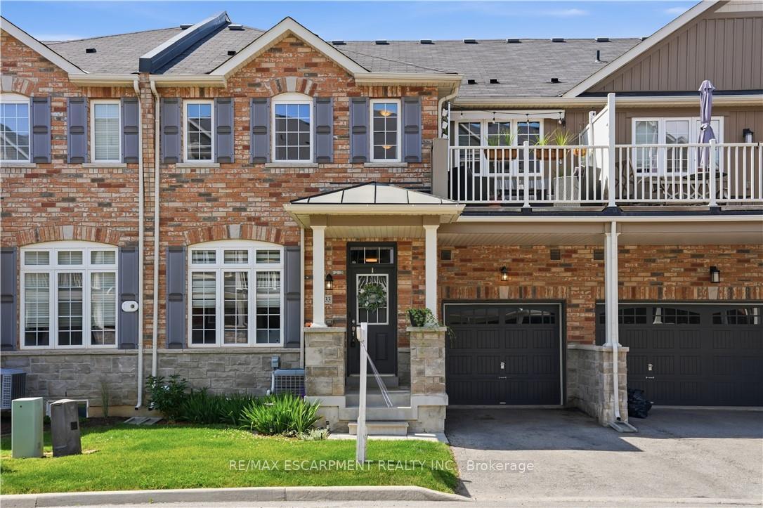 54 NISBET Boulevard 33, Hamilton, ON L8B 0Y3