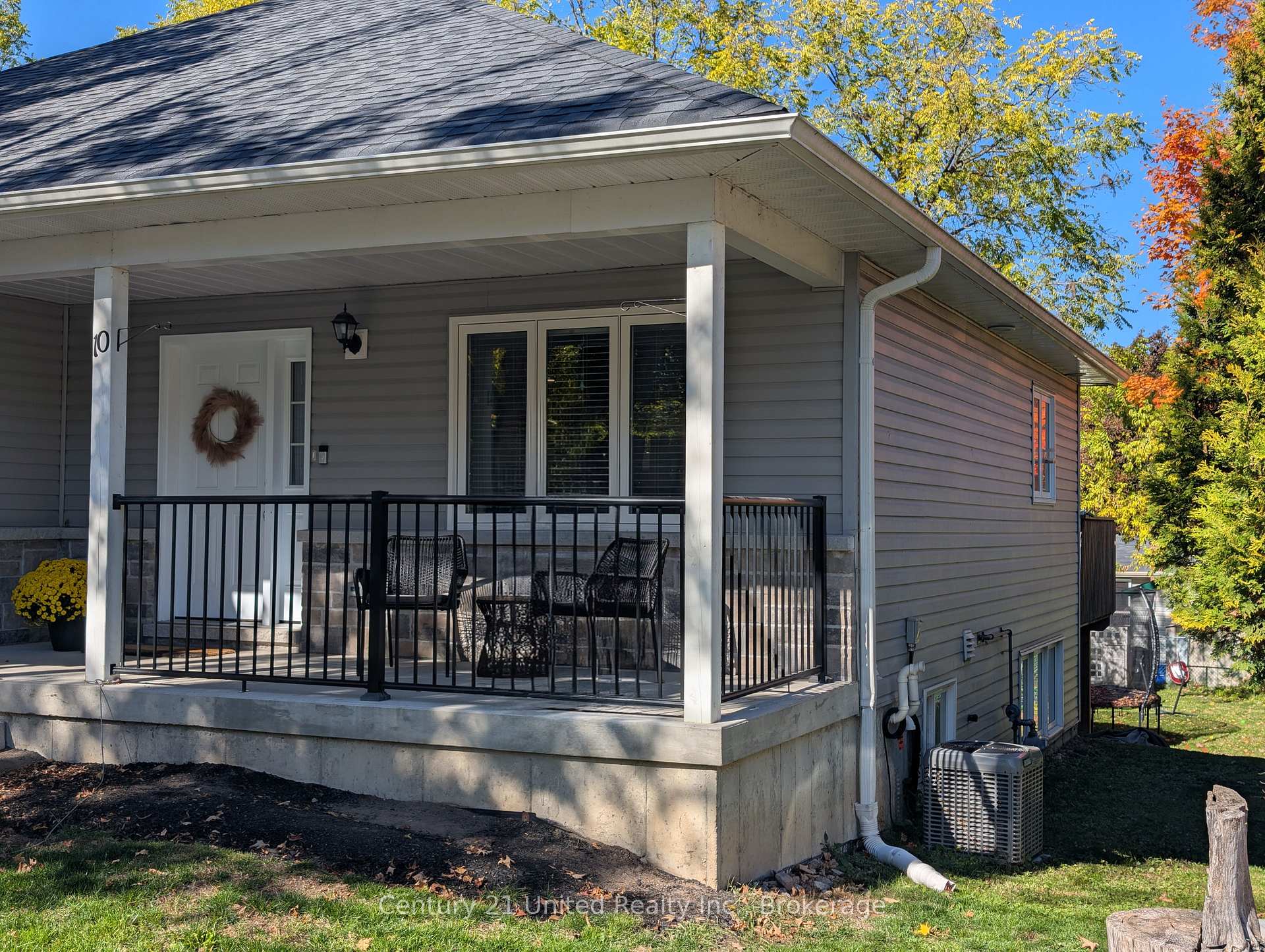10 William Street, Selwyn, ON K0L 2H0