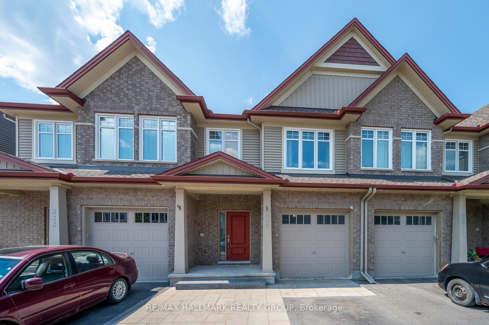 335 Alasken Drive, Blossom Park - Airport and Area, ON K1T 0M4
