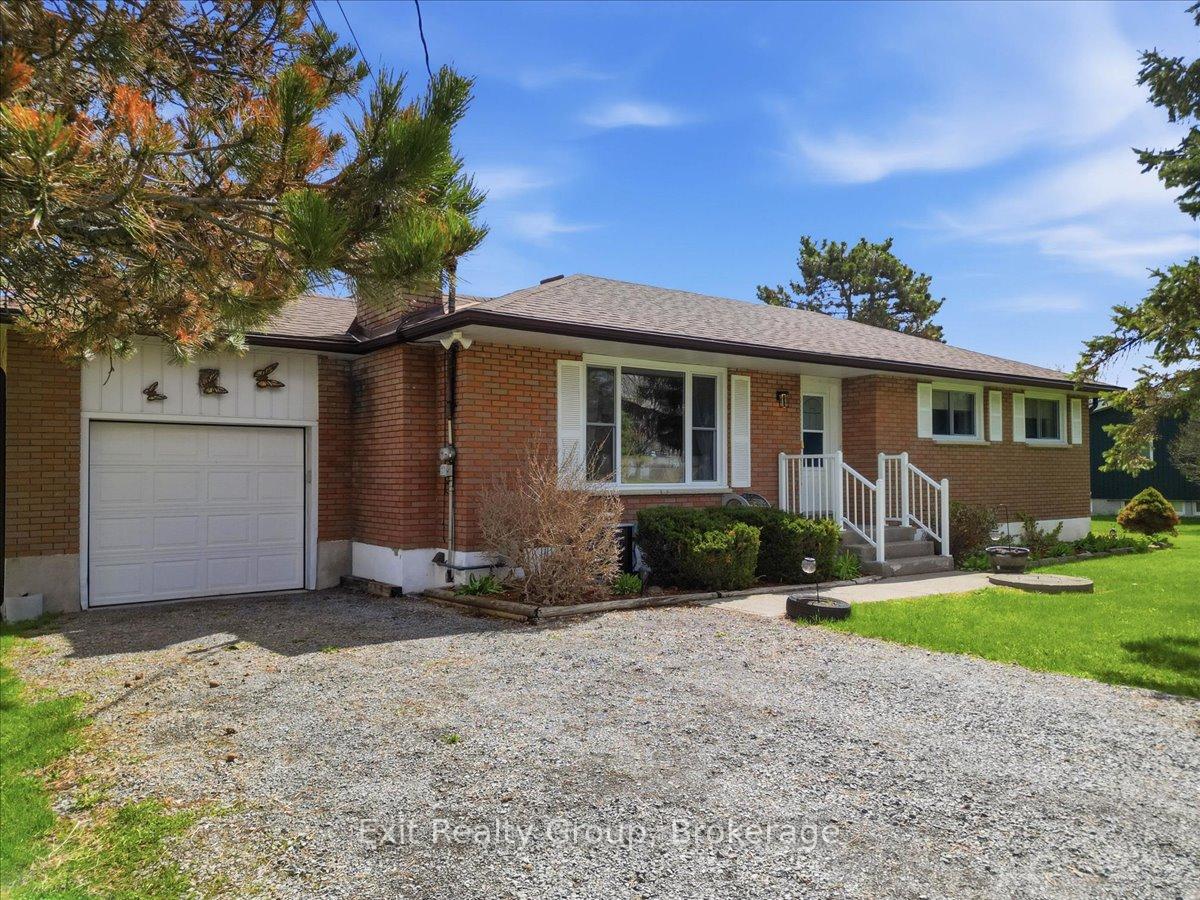 196 Elmwood Drive, Belleville, ON K8N 4Z4