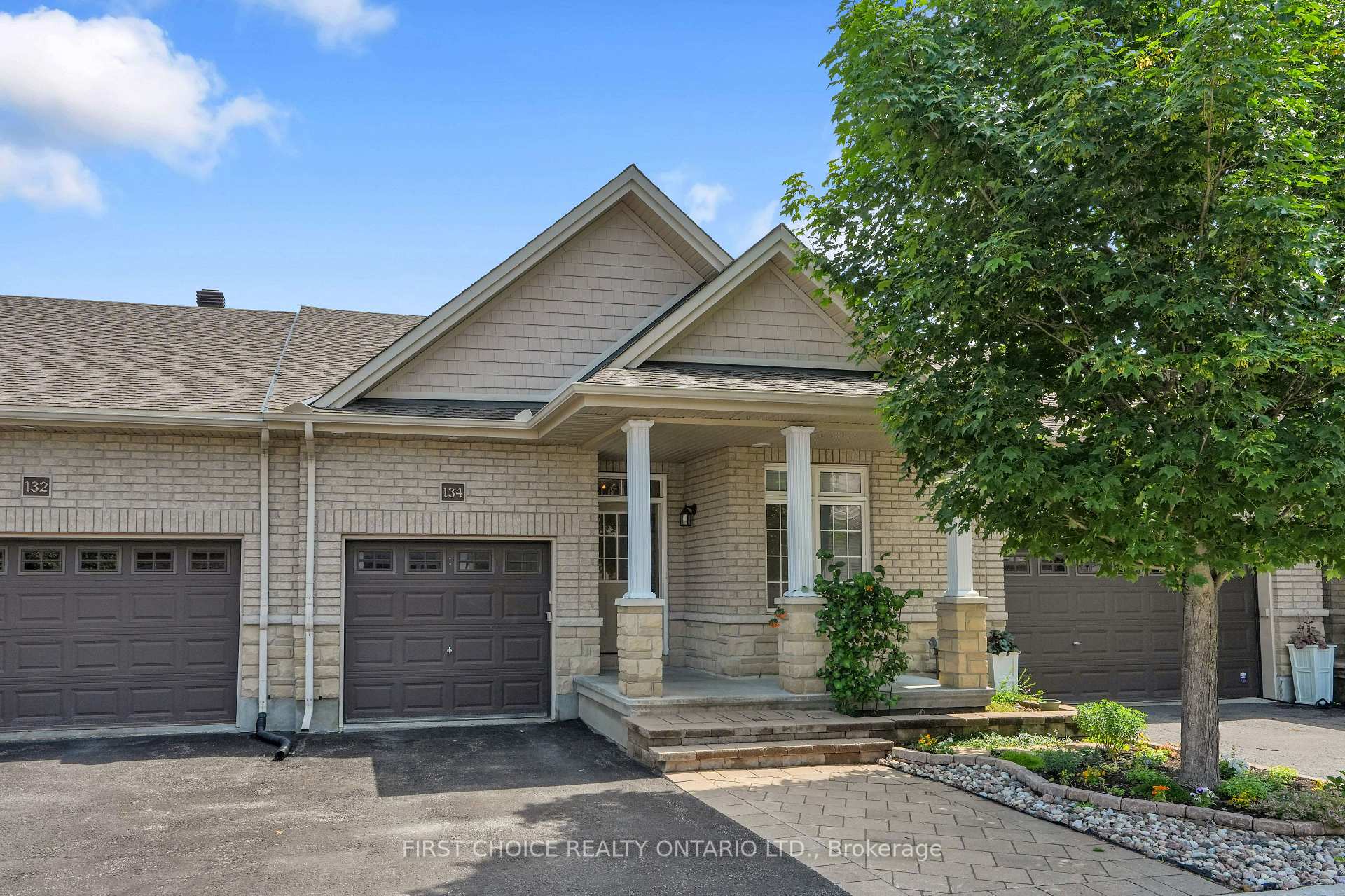 134 Maple Key Private, Blossom Park - Airport and Area, ON K1T 0E2