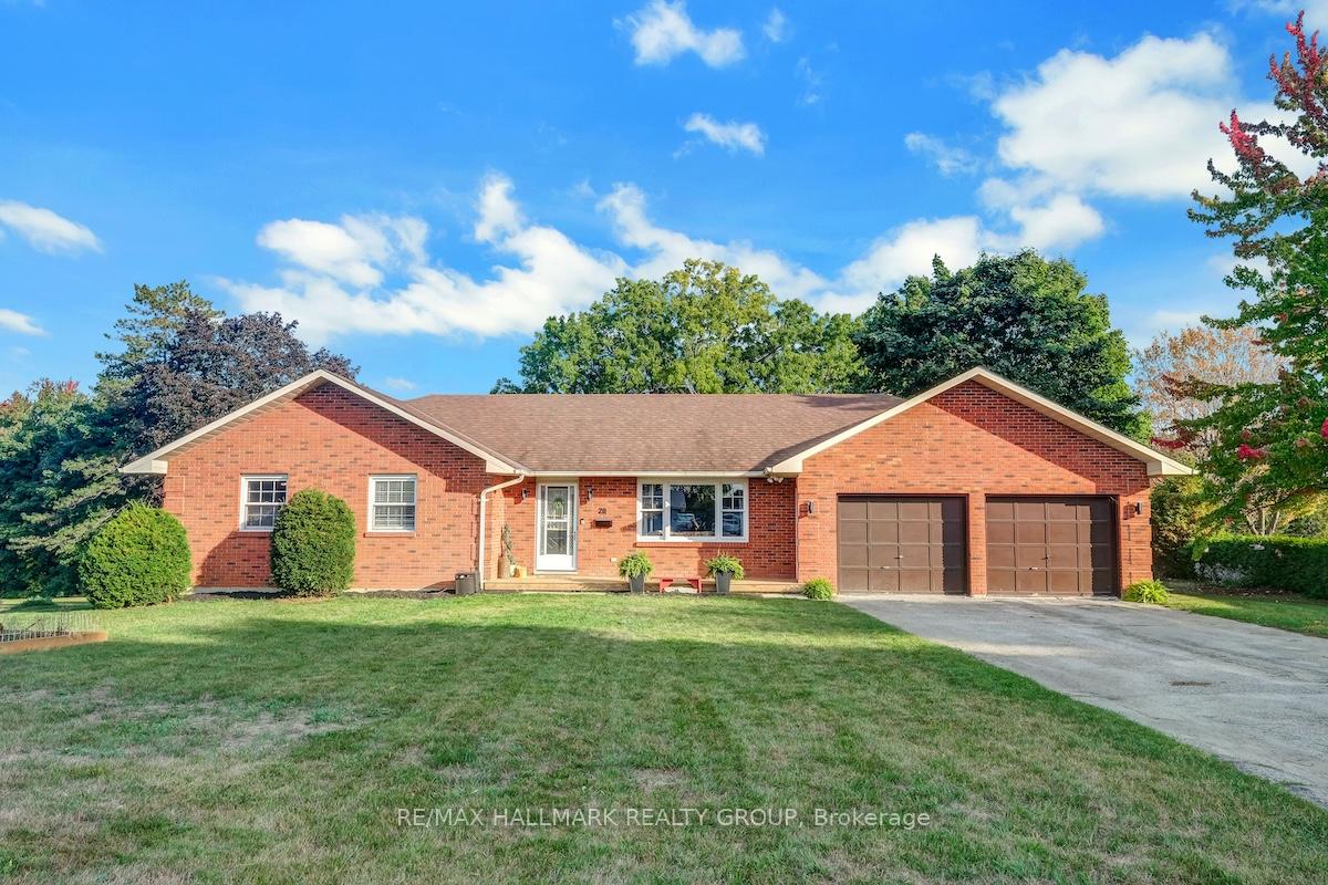 20 HILLTOP Crescent S, North Grenville, ON K0G 1J0