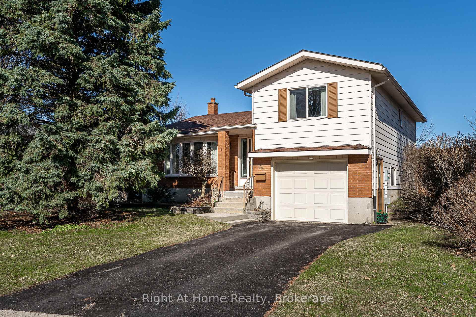 34 White Street, Stratford, ON N5A 7M5