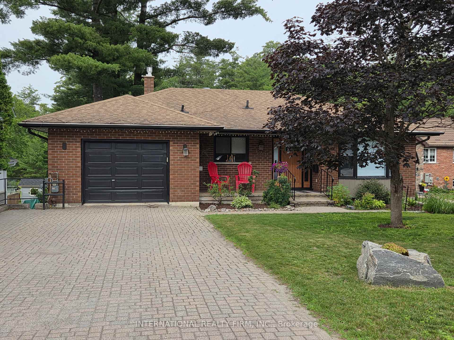 324 Bethune Drive N, Gravenhurst, ON P1P 1B8
