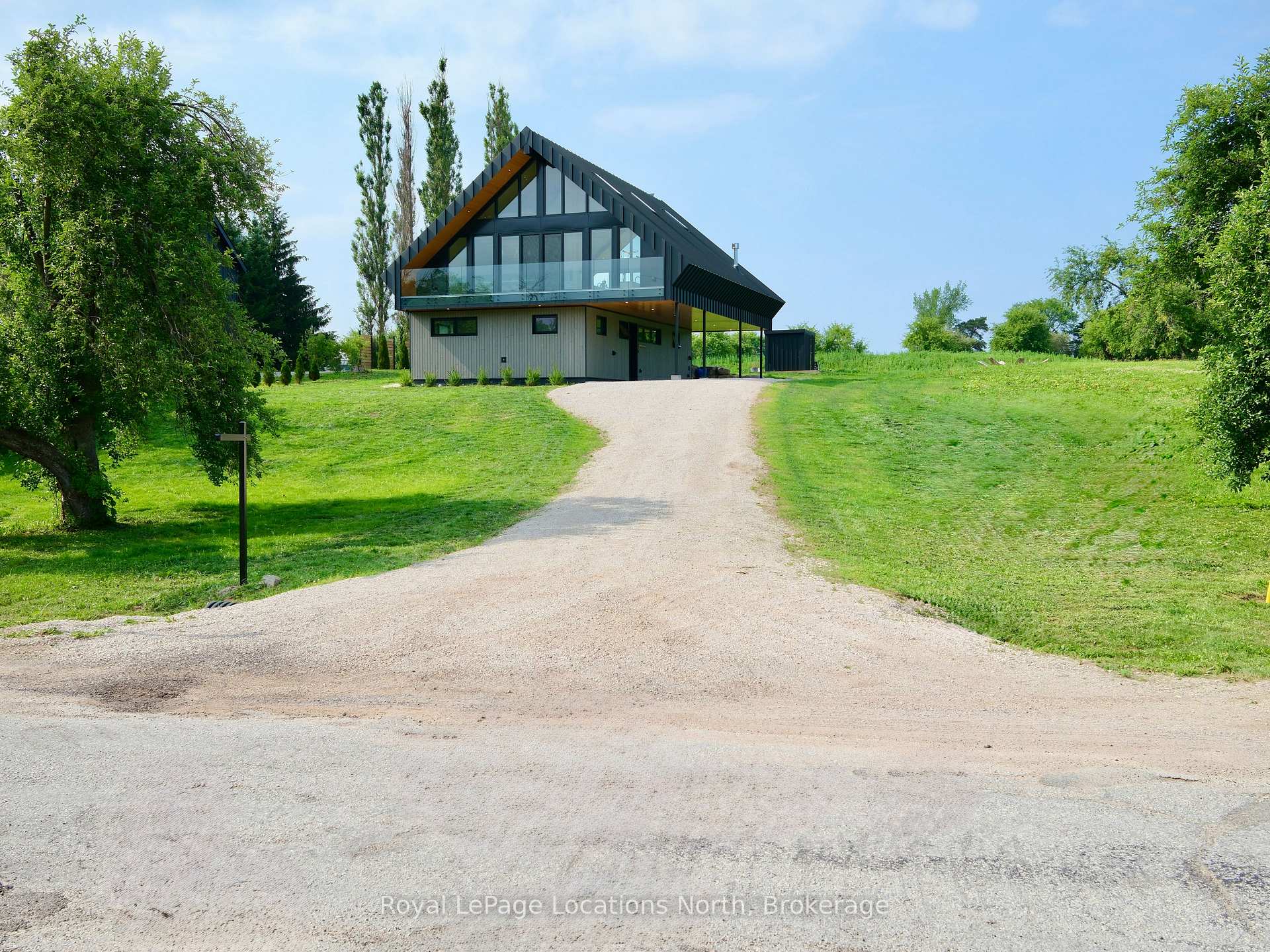 111 Slabtown Road, Blue Mountains, ON N0H 1J0