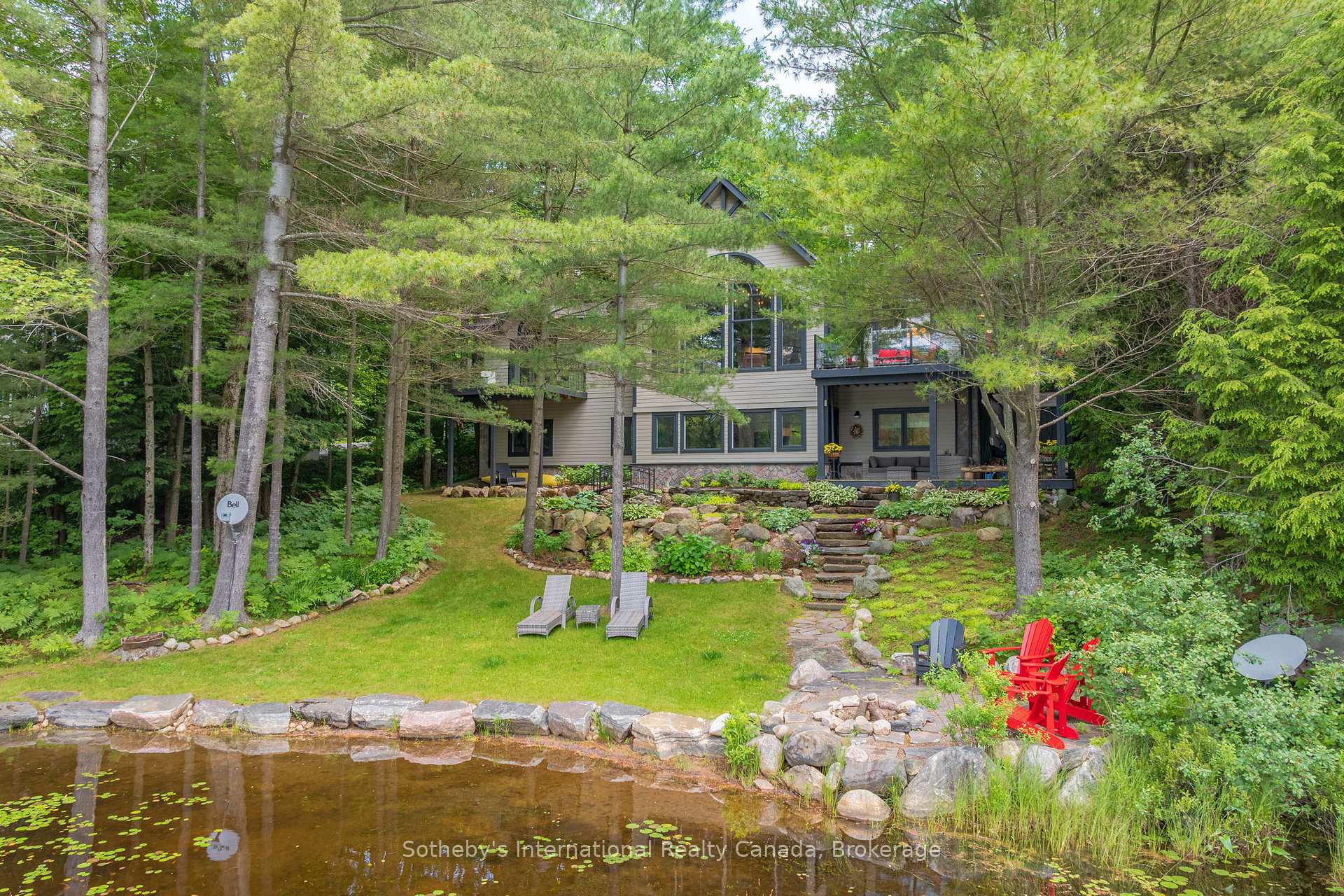 41 Estate Drive, Muskoka Lakes, ON P0B 1J0