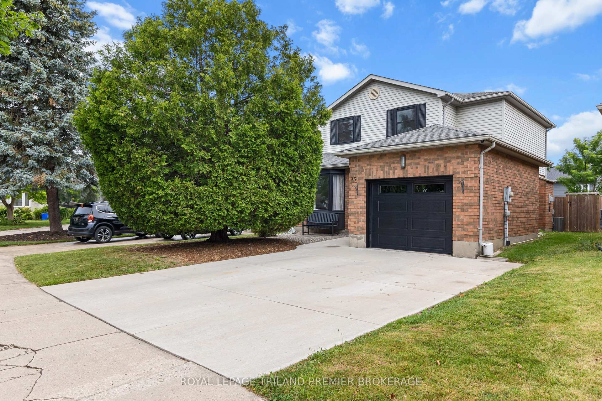 95 Gerald Crescent, London South, ON N5Z 5A4