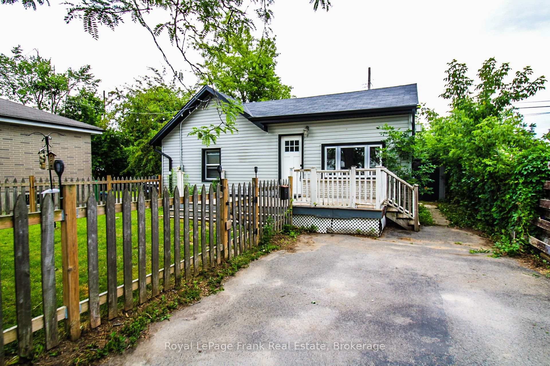 460 Howden Street, Peterborough, ON K9J 4B3