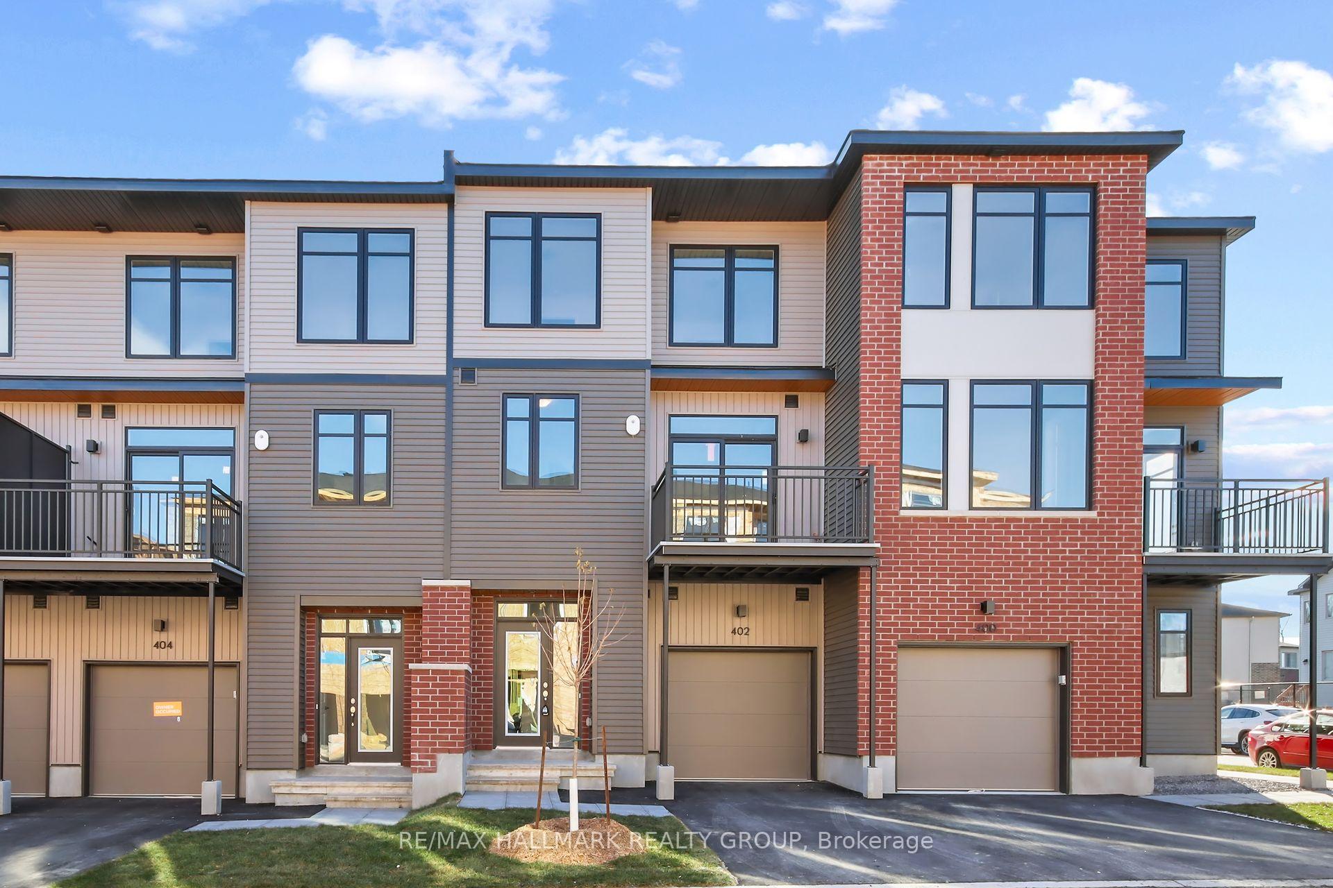 402 JEWELWING Private, Blossom Park - Airport and Area, ON K1X 0M7