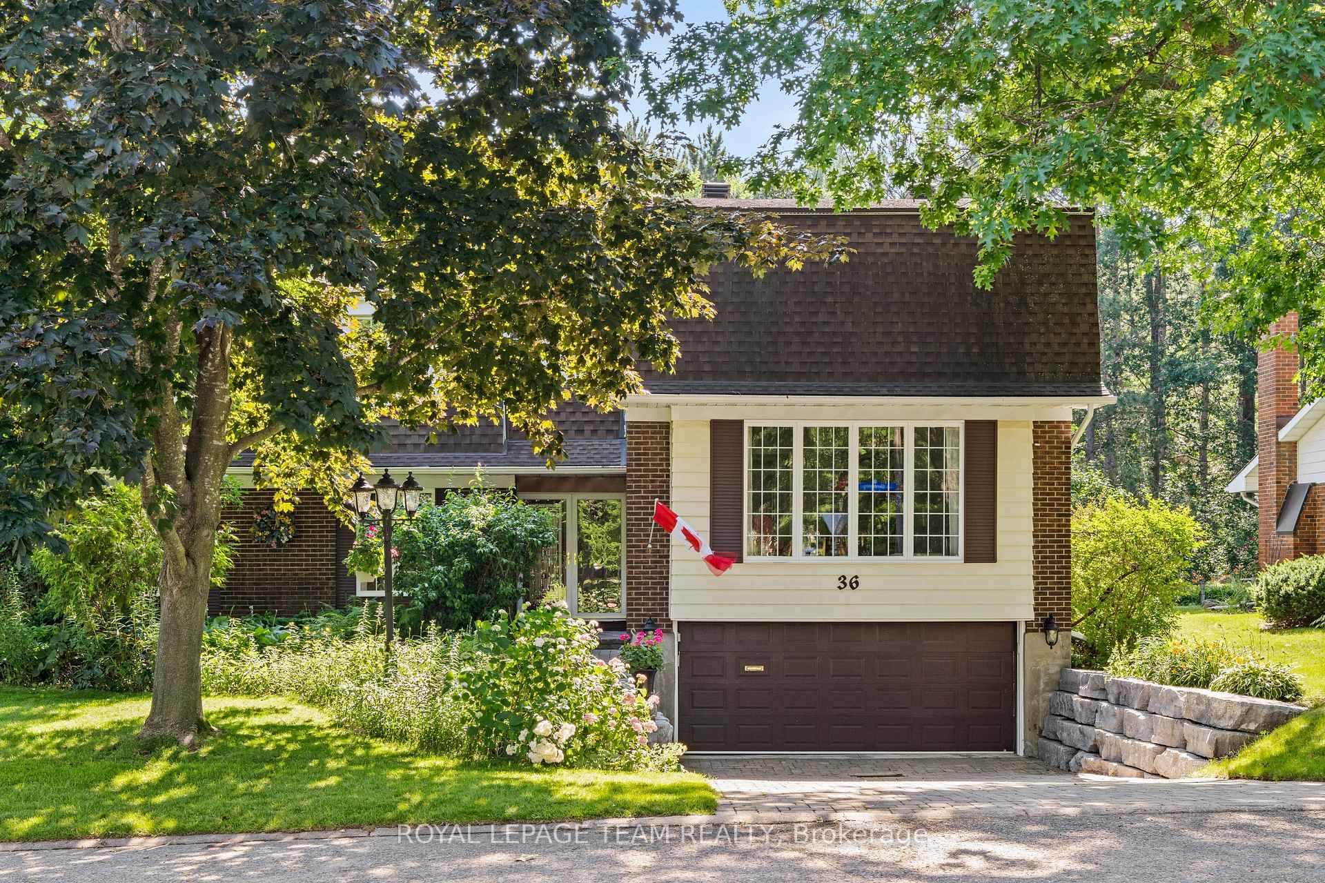 36 Glendenning Drive, South of Baseline to Knoxdale, ON K2H 7Y9