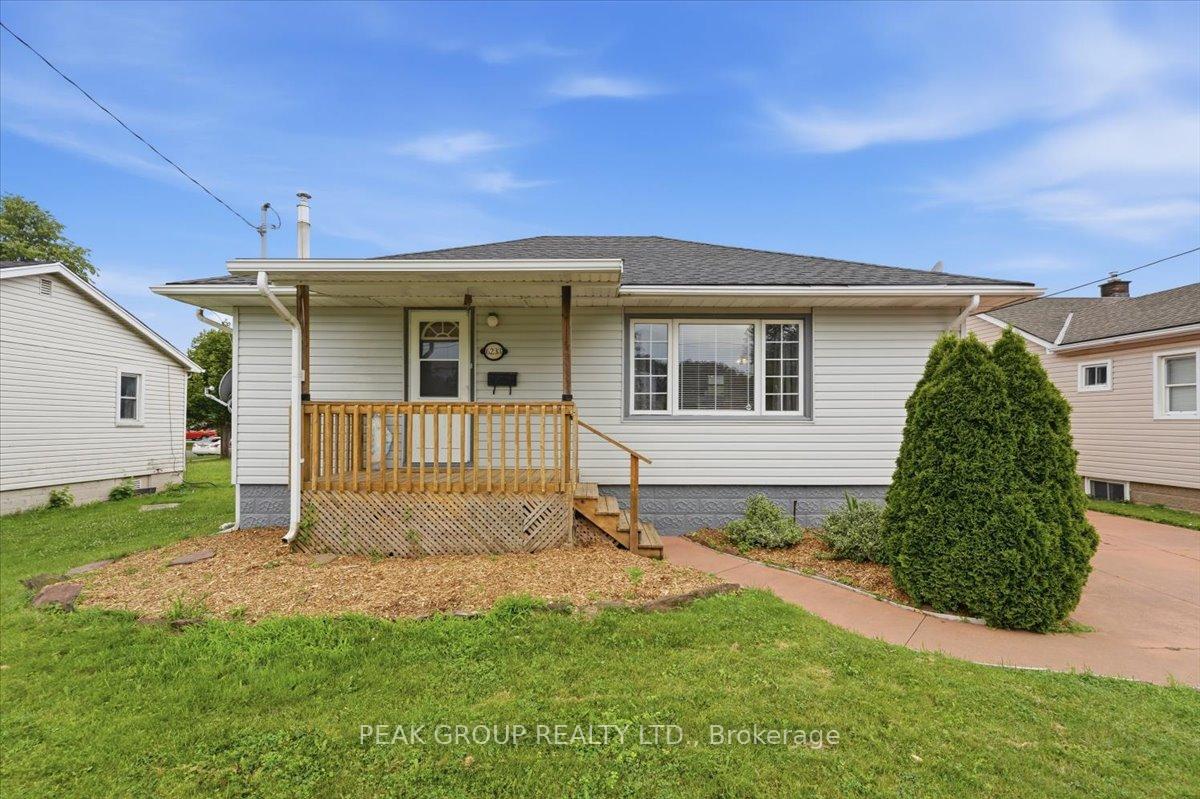 6233 Montrose Road, Niagara Falls, ON L2H 1L5