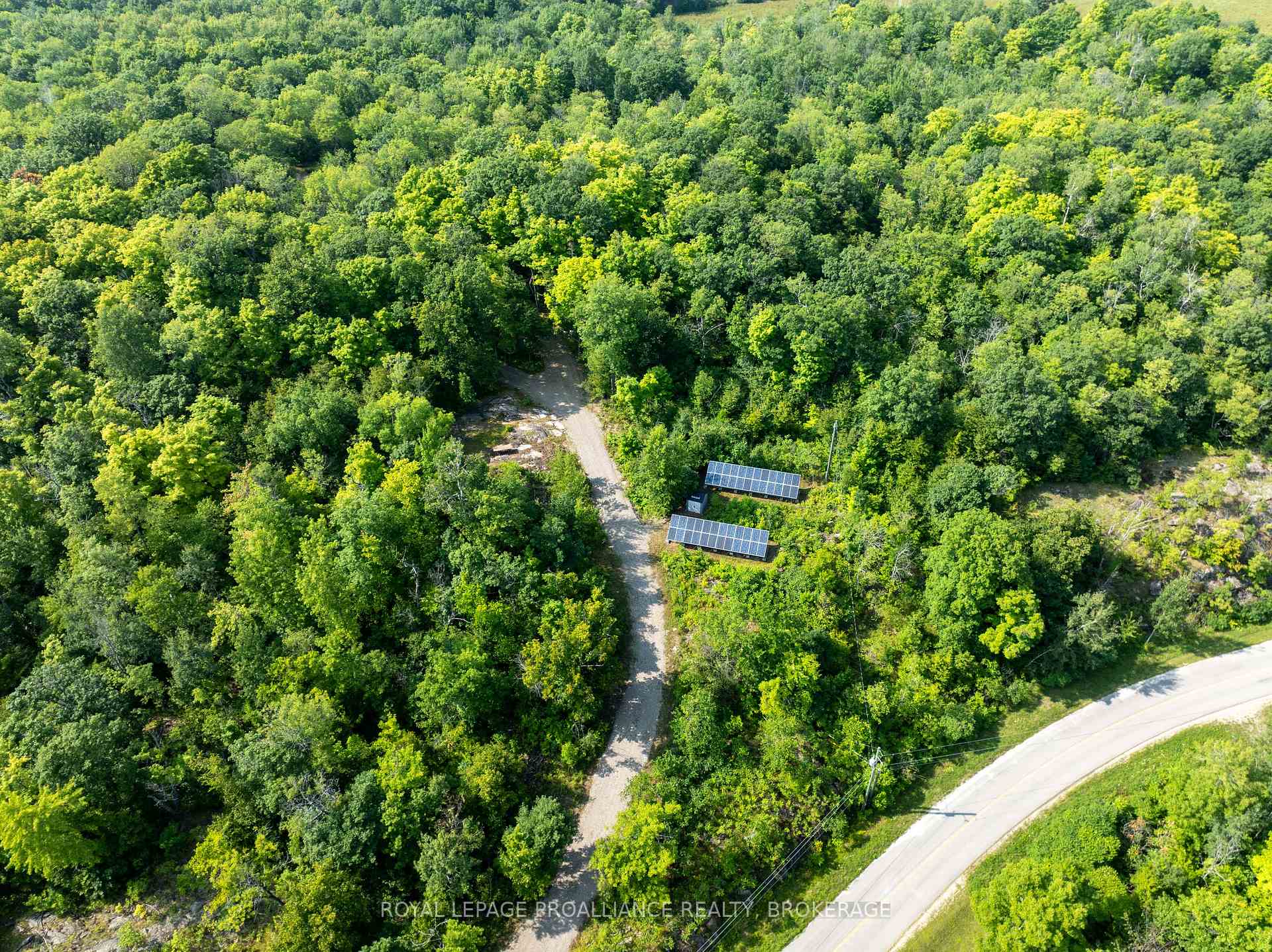 572 Oak Bluffs Road, Frontenac, ON K0H 2B9