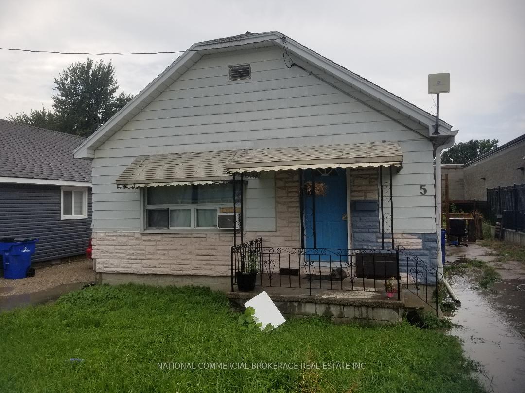 5 Arnold Street, Chatham-Kent, ON N8A 3P3
