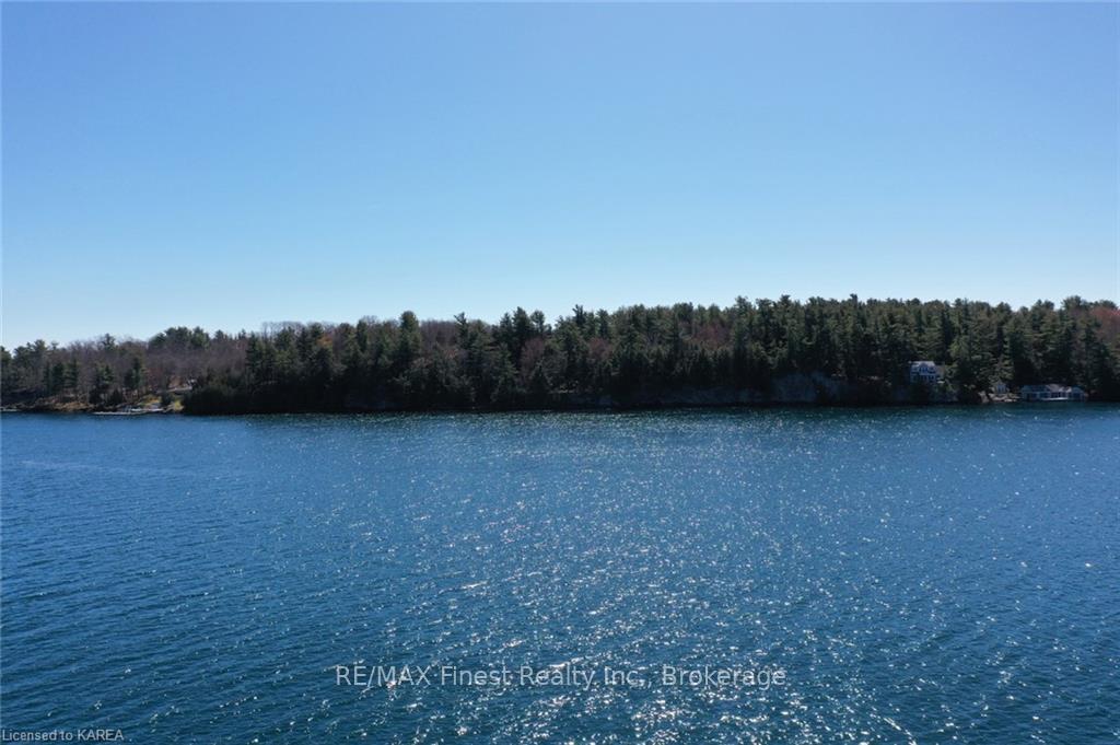 C CLUB ISLAND N/A, Leeds and the Thousand Islands, ON K0E 1V0